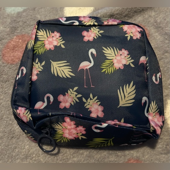 Floral Flamingo Print Travel Bag - Picture 3 of 6